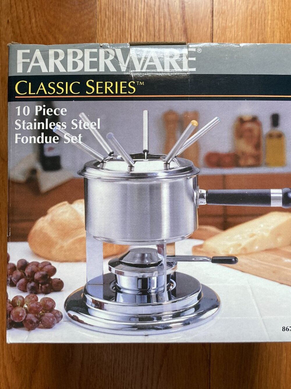 Faberware, 10-Piece Stainless Steel Fondue Set - NEW